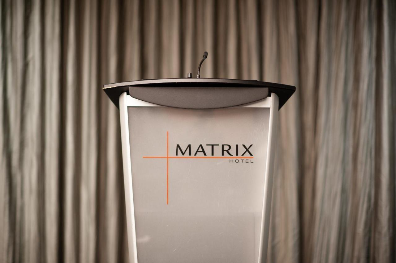 Matrix Hotel Edmonton Exterior photo